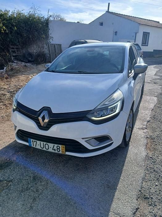 Usado 2018 Renault Clio IV GT-Line Sedan | € 10.000 (Preço justo) - Imagem 1/4