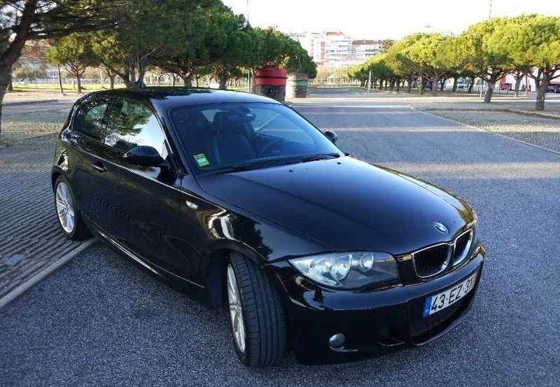 Preto Usado 2007 BMW 123 Citadino | € 5.450 - Imagem 1/4
