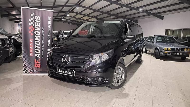 Preto Usado 2023 Mercedes Vito Van | € 46.900 (Super Preço) - Imagem 1/4