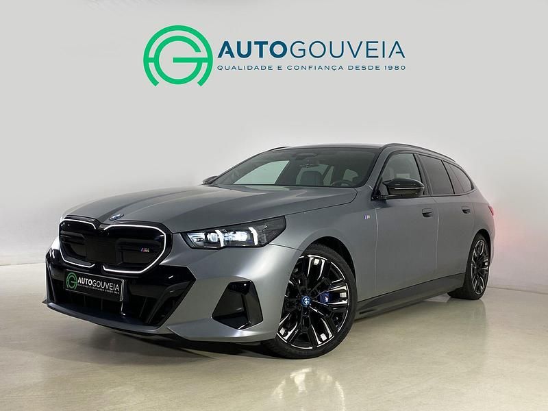 Cinza Usado 2024 BMW i5 Coupé | € 79.980 - Imagem 1/4