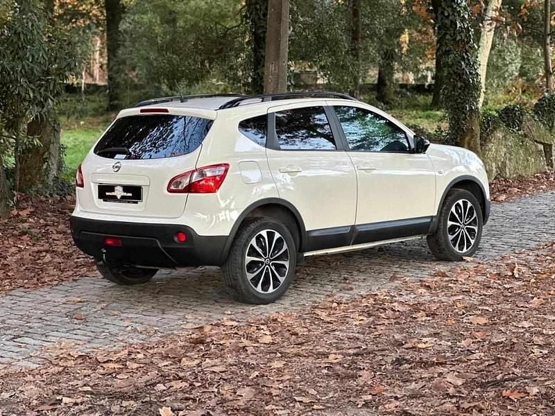 Usado Nissan Qashqai 115 HP (84 kW) 2013 Branco SUV