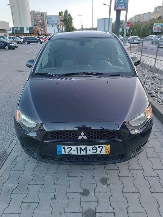 Usado 2009 Mitsubishi Colt Intense Sedan | € 4.000 - Imagem 1/4