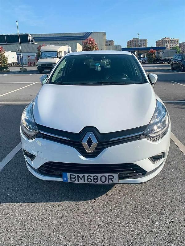 Usado Renault Clio IV 90 HP (66 kW) 2017 Branco Citadino