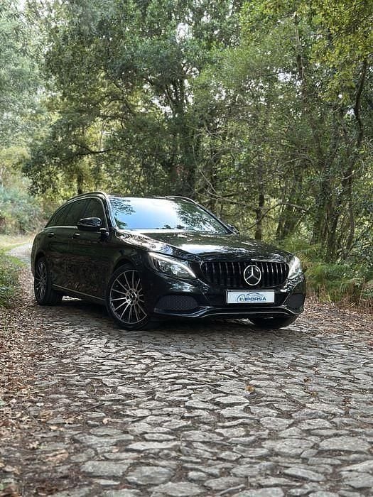 Usado 2017 Mercedes C220 Sedan | € 23.990 (Preço elevado) - Imagem 1/4