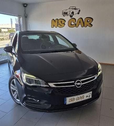 Preto Usado 2018 Opel Astra Edition Citadino | € 12.850 (Preço justo) - Imagem 1/4