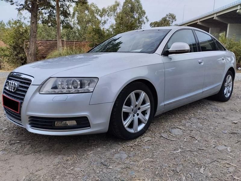 Usado Audi A6 Sport 170 HP (125 kW) 2010 Cinza Sedan