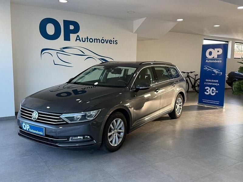 Cinza Usado 2016 VW Passat Sedan | € 14.750 (Preço justo) - Imagem 1/4
