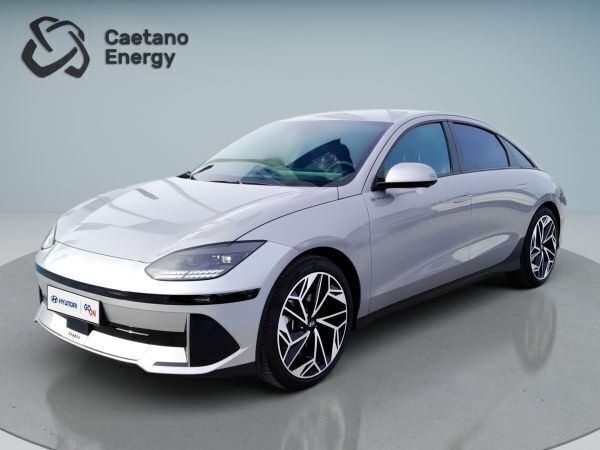 Cinzento claro Usado 2023 Hyundai Ioniq 6 Sedan | € 43.900 (Bom preço) - Imagem 1/4