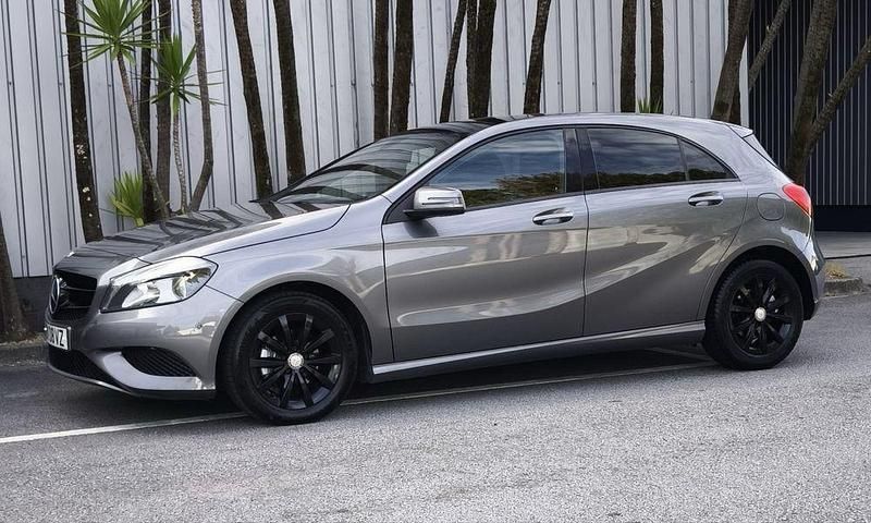 Usado 2014 Mercedes A180 Sedan | € 10.999 (Bom preço) - Imagem 1/4