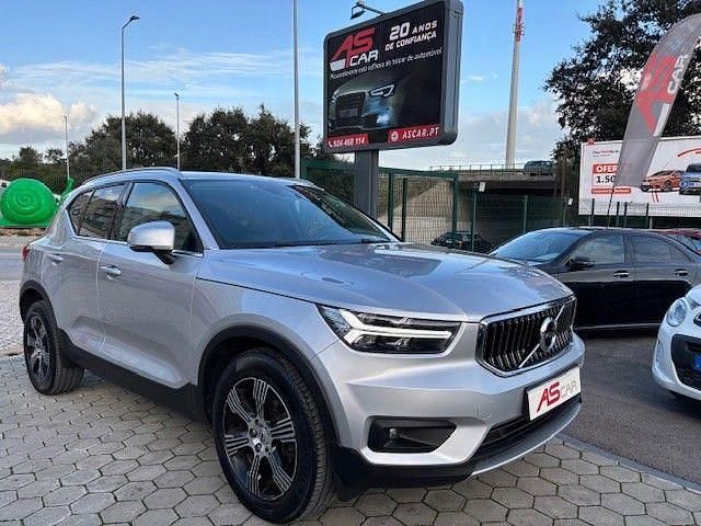Cinza Usado 2018 Volvo XC40 Inscription SUV | € 19.990 (Caro) - Imagem 1/4