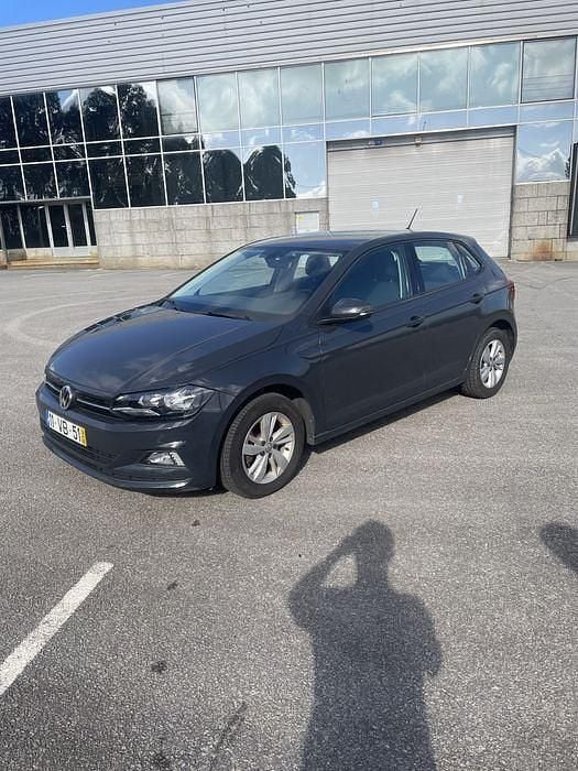 Usado 2018 VW Polo Sedan | € 11.500 (Bom preço) - Imagem 1/4