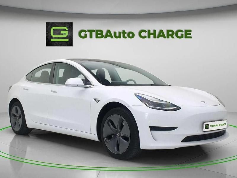 Branco Usado 2019 Tesla Model 3 Standard Range Sedan | € 23.800 (Preço justo) - Imagem 1/4