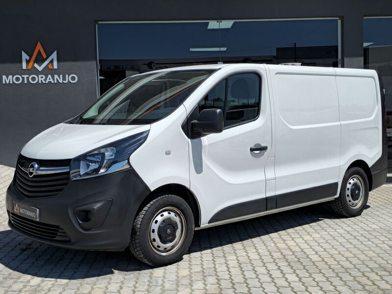 Branco Usado 2019 Opel Vivaro S Monovolume | € 21.500 (Bom preço) - Imagem 1/4