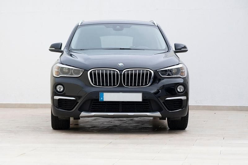 Usado BMW X1 Advantage 116 HP (85 kW) 2017 Preto SUV