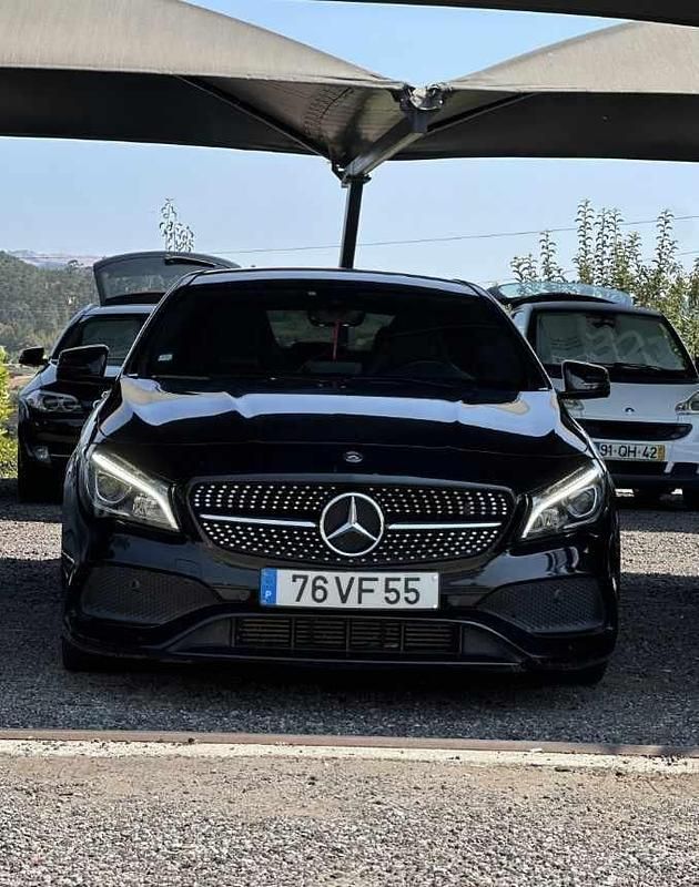Usado Mercedes CLA180 109 HP (80 kW) 2018 Preto Sedan