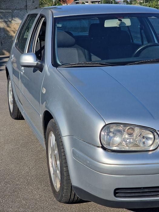 Usado 2001 VW Golf IV Sedan | € 3.400 (Bom preço) - Imagem 1/4