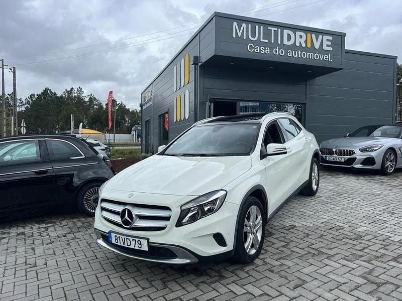 Branco Usado 2018 Mercedes GLA200 SUV | € 18.900 (Preço justo) - Imagem 1/4
