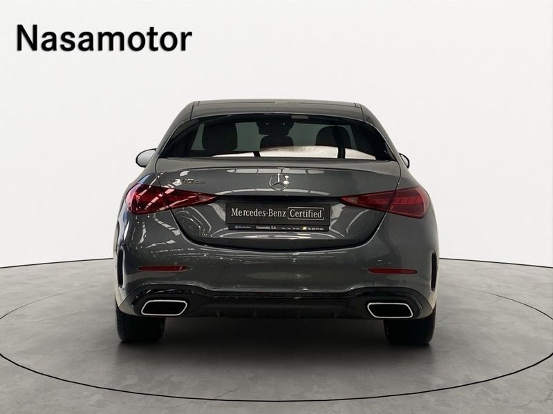 Usado Mercedes C300 313 HP (230 kW) 2024 Cinzento escuro metalizado Sedan