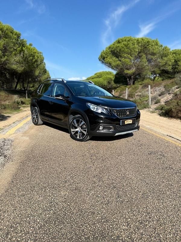 Preto Usado 2017 Peugeot 2008 Allure SUV | € 13.900 (Preço elevado) - Imagem 1/4