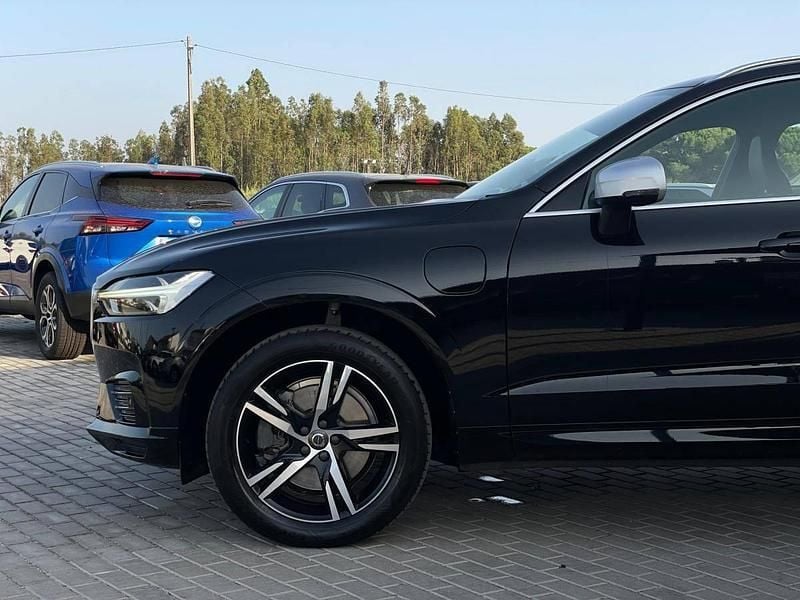 Preto Usado 2019 Volvo XC60 R-Design SUV | € 36.490 (Preço justo) - Imagem 1/1