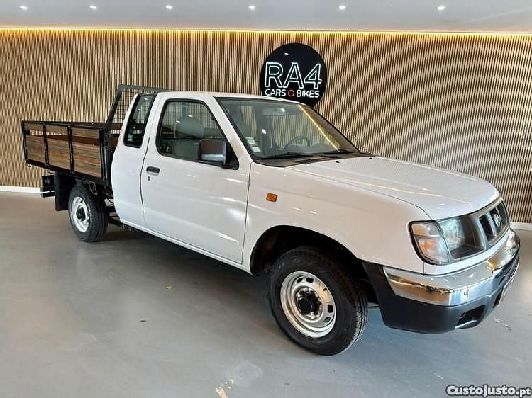 Branco Usado 2000 Nissan King Pickup | € 12.990 - Imagem 1/1