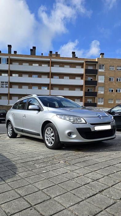 Usado 2010 Renault Mégane III Sedan | € 6.000 (Preço justo) - Imagem 1/4