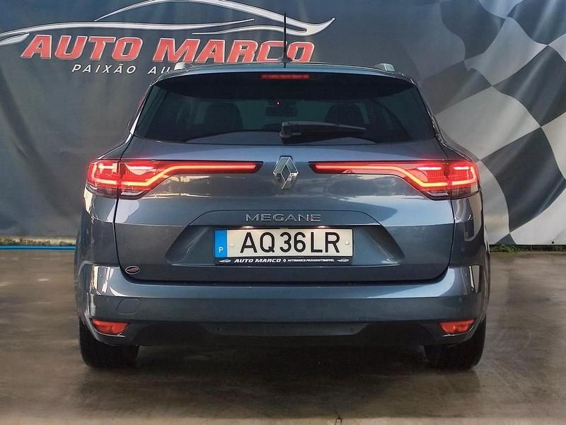 Usado Renault Mégane IV 115 HP (84 kW) 2022 Cinzento Carrinha