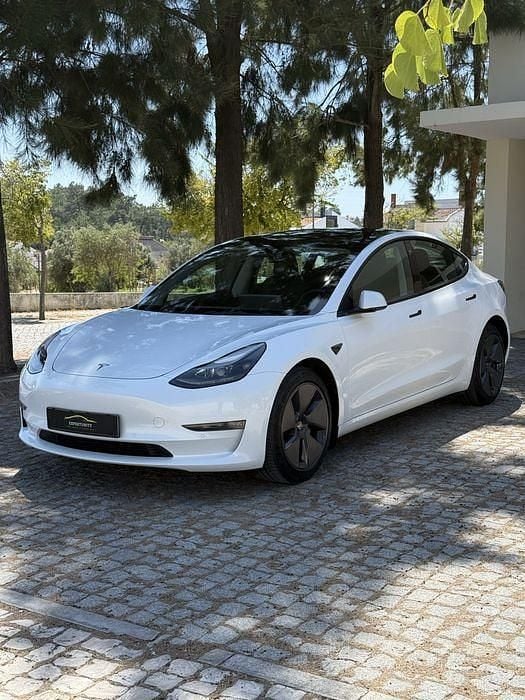 Usado 2021 Tesla Model 3 Standard Range Plus Sedan | € 25.000 (Preço justo) - Imagem 1/4