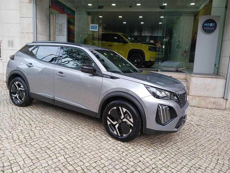 Usado Peugeot e-2008 100 kW (136 HP) 2024 Cinzento SUV