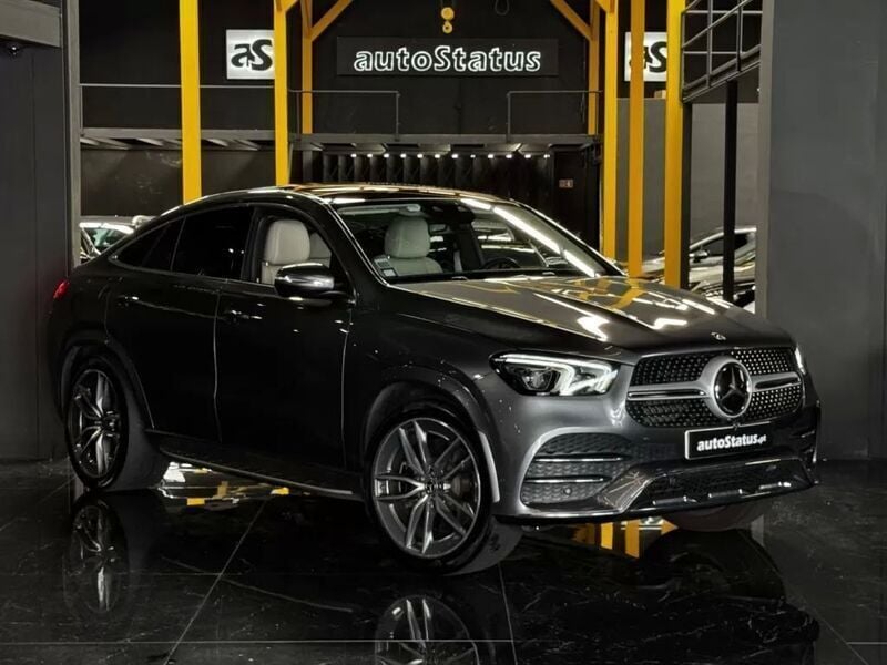 Cinza Usado 2022 Mercedes GLE350e AMG Coupé | € 79.990 - Imagem 1/4
