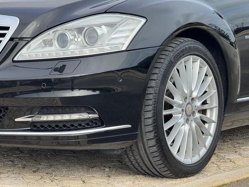Usado Mercedes S500 435 HP (319 kW) 2011 Sedan