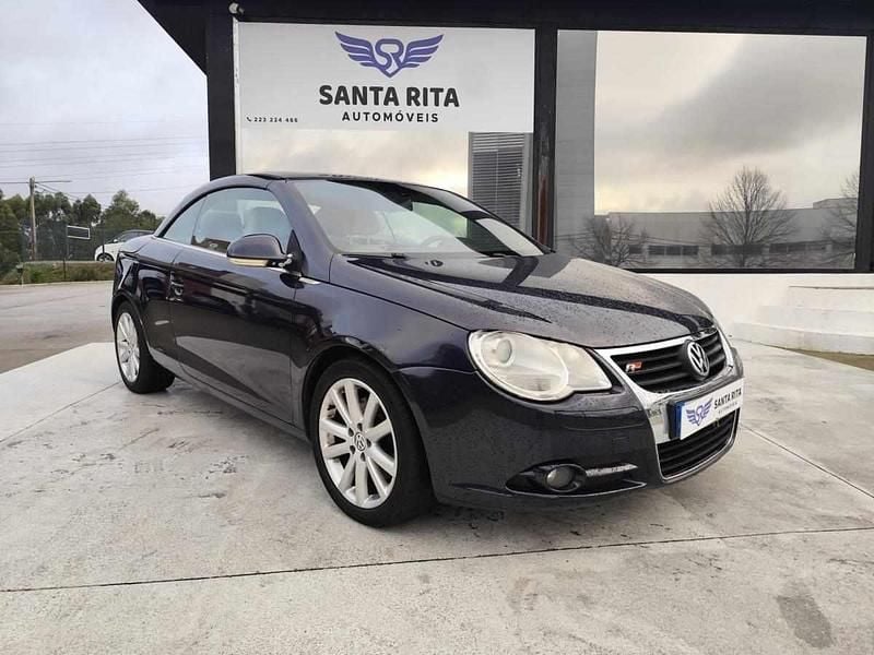 Usado VW Eos 140 HP (102 kW) 2006 Azul Cabrios