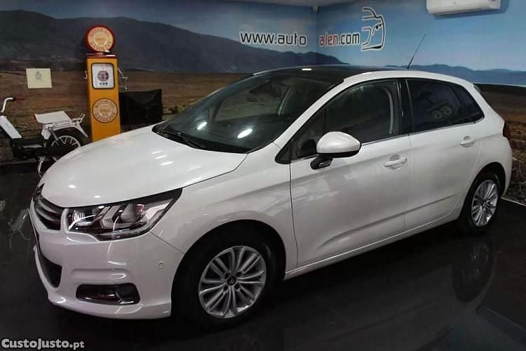 Branco Usado 2017 Citroën C4 | € 13.990 (Preço justo) - Imagem 1/1