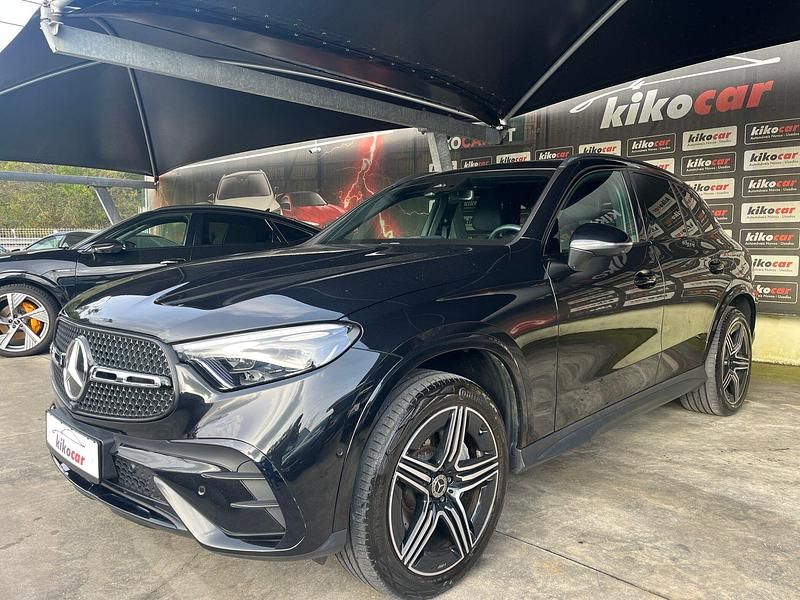 Usado Mercedes GLC300 AMG line 333 HP (244 kW) 2024 Preto SUV