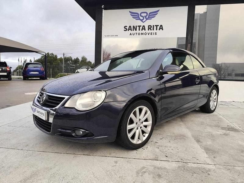 Usado VW Eos 140 HP (102 kW) 2006 Azul Cabrios