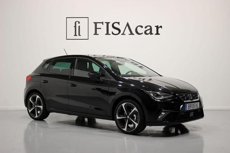 Usado Seat Ibiza FR 115 HP (84 kW) 2025 Preto