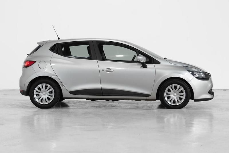 Cinza Usado 2015 Renault Clio IV | € 7.990 (Bom preço) - Imagem 1/1