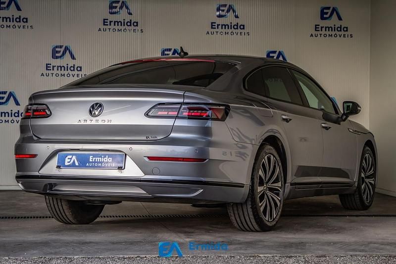 Usado VW Arteon 150 HP (110 kW) 2021 Cinzento