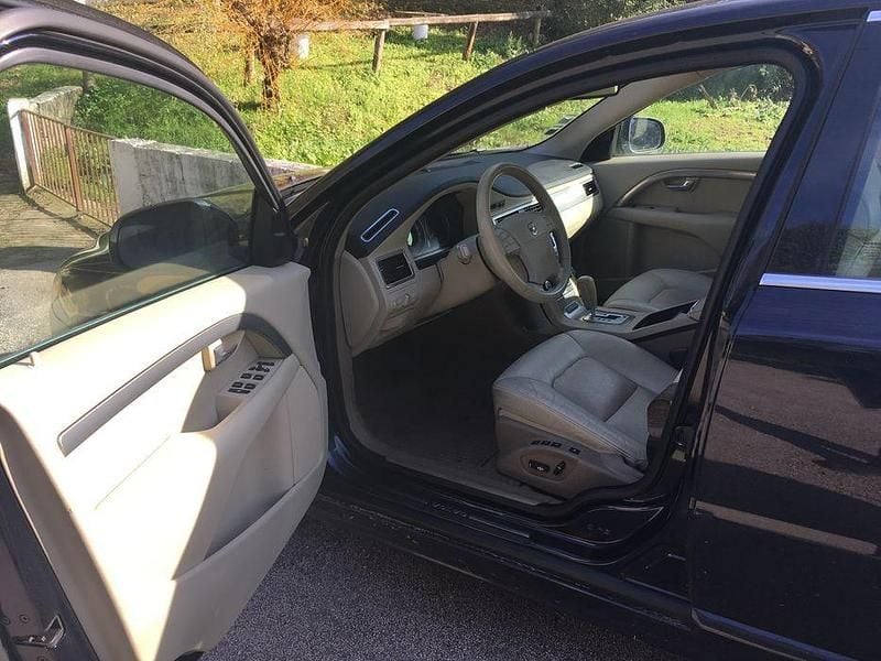 Usado 2006 Volvo S80 Sedan | € 6.000 - Imagem 1/4
