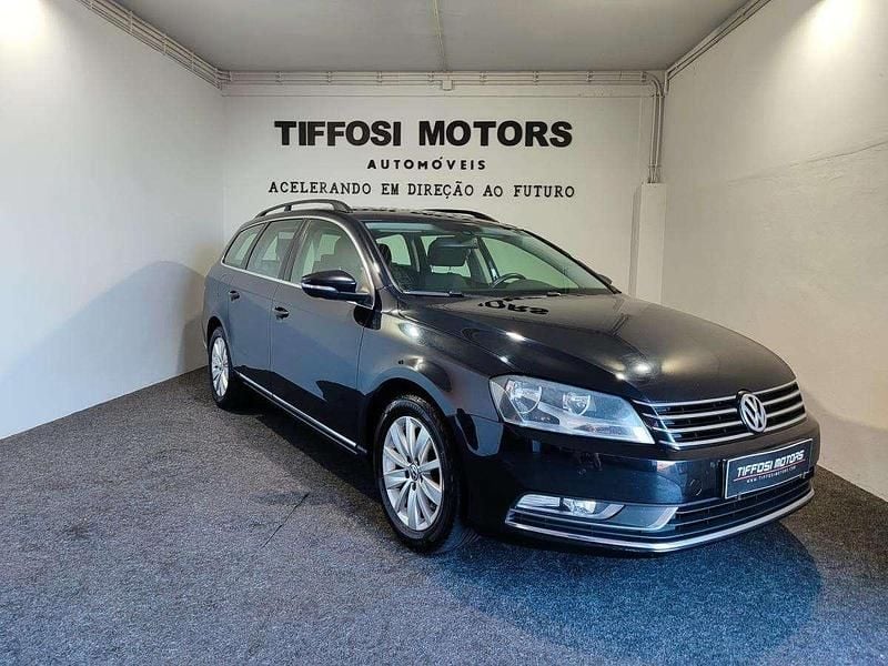 Usado VW Passat 105 HP (77 kW) 2011 Preto Sedan