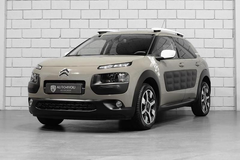 Outra Usado 2016 Citroën C4 Cactus Citadino | € 10.000 (Preço justo) - Imagem 1/4
