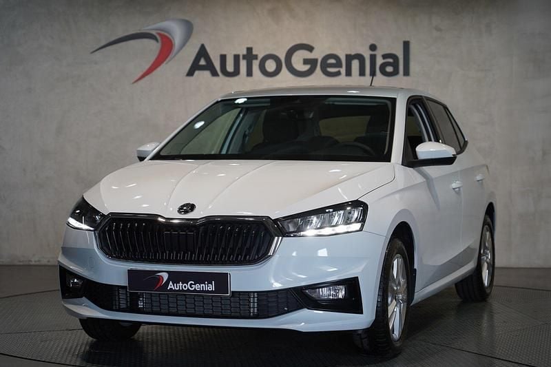 Branco Novo 2025 Skoda Fabia Selection Citadino | € 21.990 - Imagem 1/4