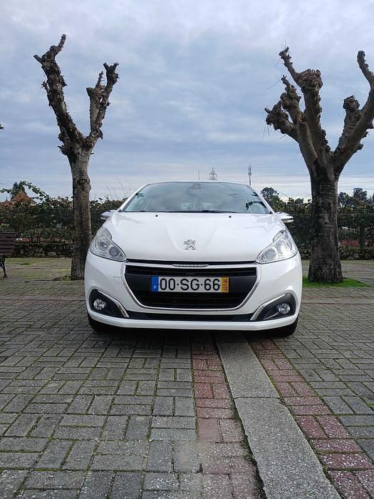 Usado Peugeot 208 Style 82 HP (60 kW) 2016 Citadino