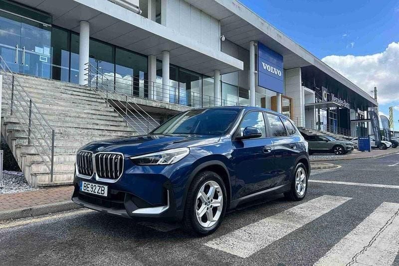 Vermelho Usado 2023 BMW iX SUV | € 44.890 (Preço justo) - Imagem 1/4