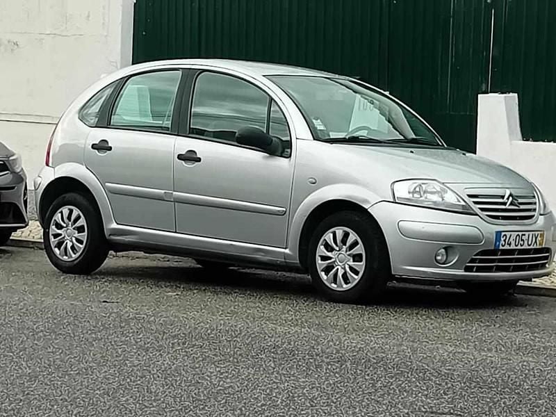 Cinzento Usado 2003 Citroën C3 Citadino | € 2.300 (Bom preço) - Imagem 1/4