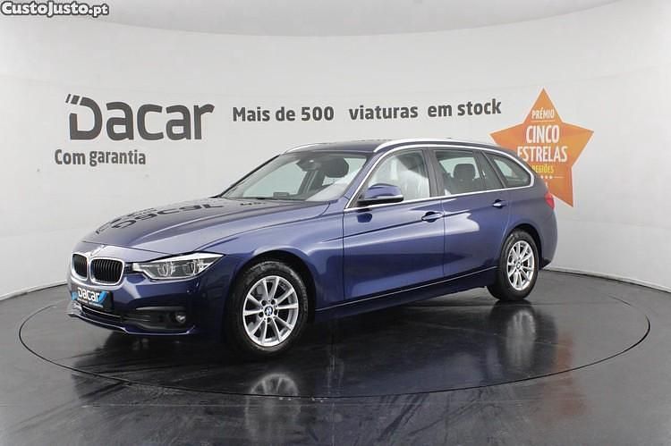 Usado BMW 318 150 HP (110 kW) 2017 Azul Carrinha