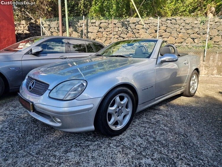 Cinza Usado 2000 Mercedes SLK230 Cabrios | € 10.500 - Imagem 1/1