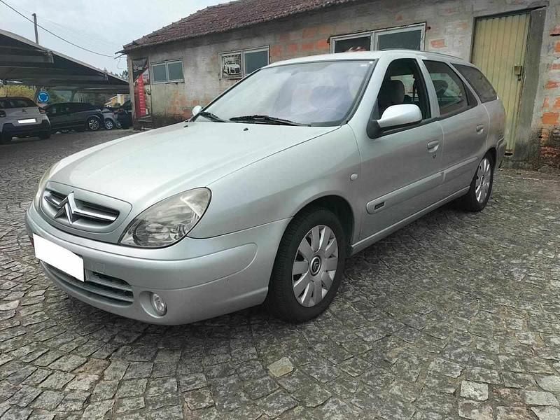 Cinzento Usado 2004 Citroën Xsara Citadino | € 2.950 - Imagem 1/4
