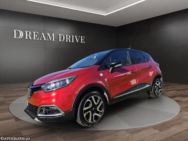 Vermelho Usado 2015 Renault Captur SUV | € 12.390 (Bom preço) - Imagem 1/1