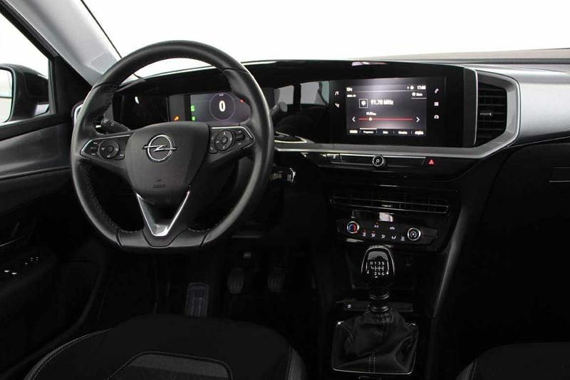 Usado Opel Mokka 101 HP (74 kW) 2023 Branco SUV